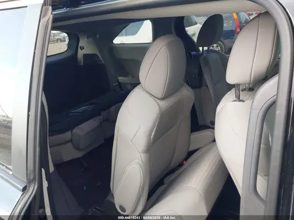 5TDKRKEC4PS163173 2023 TOYOTA SIENNA - Image 8