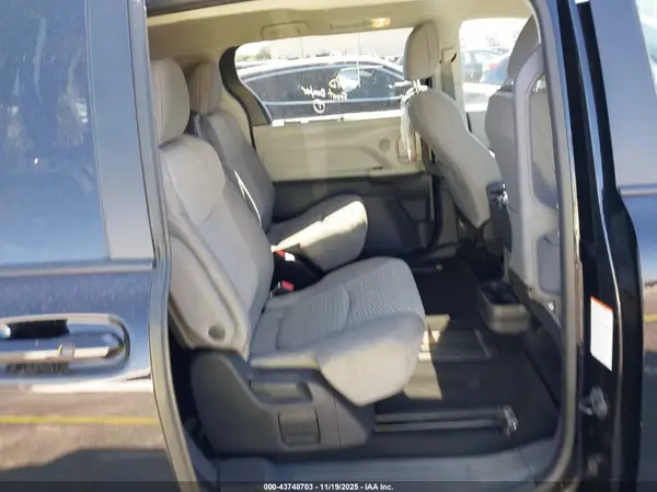 5TDKRKEC4RS193132 2024 TOYOTA SIENNA - Image 8
