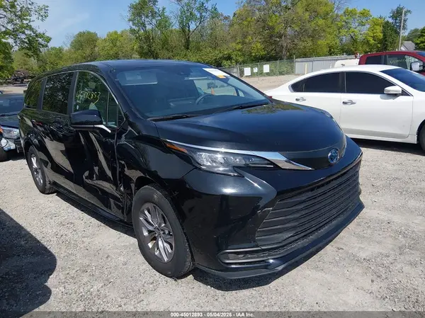 5TDKRKEC4SS240763 2025 TOYOTA SIENNA - Image 1