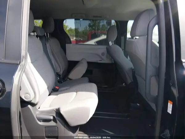 5TDKRKEC4SS240763 2025 TOYOTA SIENNA - Image 8