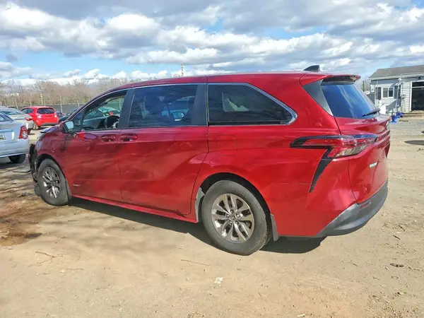 5TDKRKEC5MS024410 2021 TOYOTA SIENNA - Image 2
