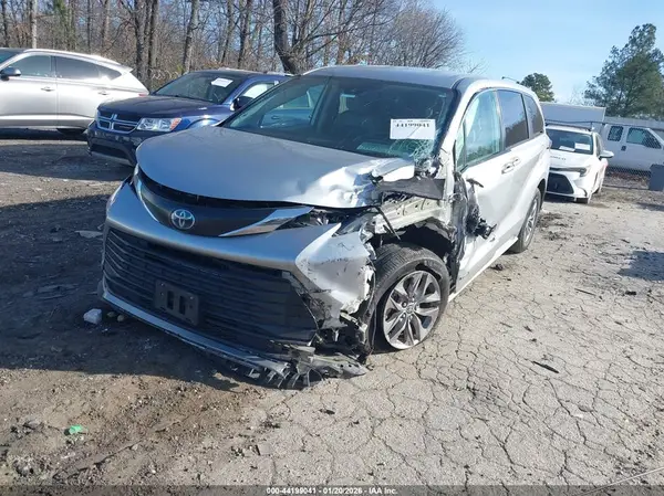 5TDKRKEC5MS028148 2021 TOYOTA SIENNA - Image 2
