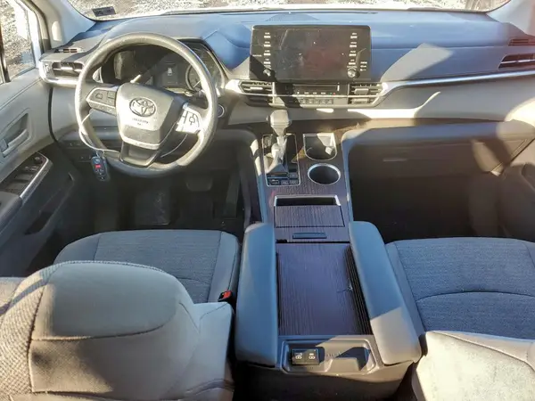 5TDKRKEC5MS031163 2021 TOYOTA SIENNA - Image 8