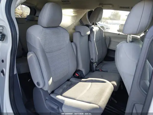 5TDKRKEC5MS034449 2021 TOYOTA SIENNA - Image 8