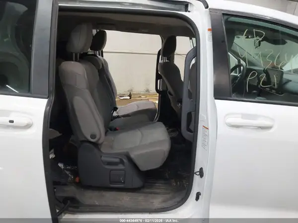 5TDKRKEC5MS035133 2021 TOYOTA SIENNA - Image 8