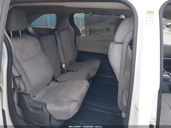 5TDKRKEC5MS036380 2021 TOYOTA SIENNA - Image 8
