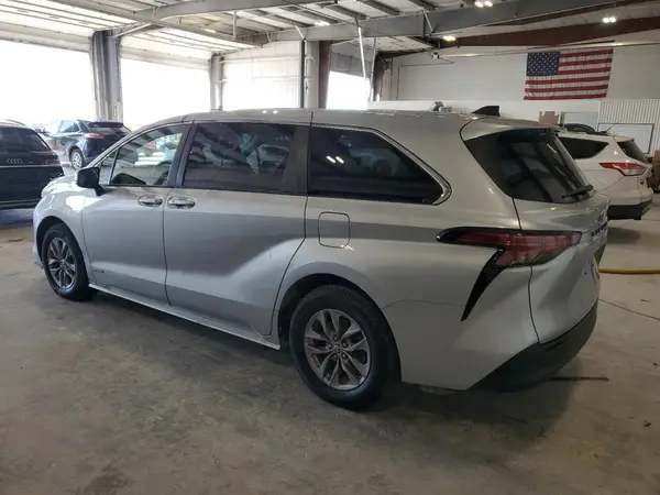 5TDKRKEC5MS063482 2021 TOYOTA SIENNA - Image 2
