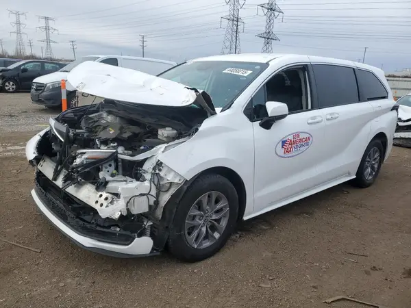 5TDKRKEC5NS075469 2022 TOYOTA SIENNA - Image 1