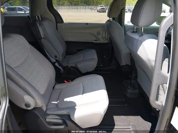 5TDKRKEC5NS078355 2022 TOYOTA SIENNA - Image 8
