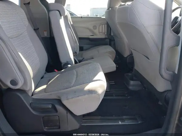 5TDKRKEC5NS101536 2022 TOYOTA SIENNA - Image 8