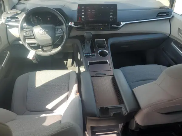 5TDKRKEC5NS111905 2022 TOYOTA SIENNA - Image 8