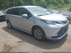 5TDKRKEC5NS117705 2022 TOYOTA SIENNA