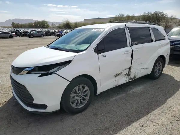 5TDKRKEC5NS118322 2022 TOYOTA SIENNA - Image 1