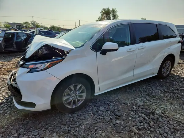 5TDKRKEC5NS128123 2022 TOYOTA SIENNA - Image 1