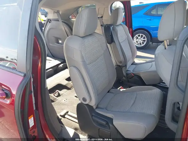 5TDKRKEC5NS132401 2022 TOYOTA SIENNA - Image 8