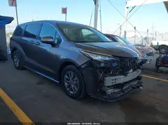 5TDKRKEC5PS168642 2023 TOYOTA SIENNA
