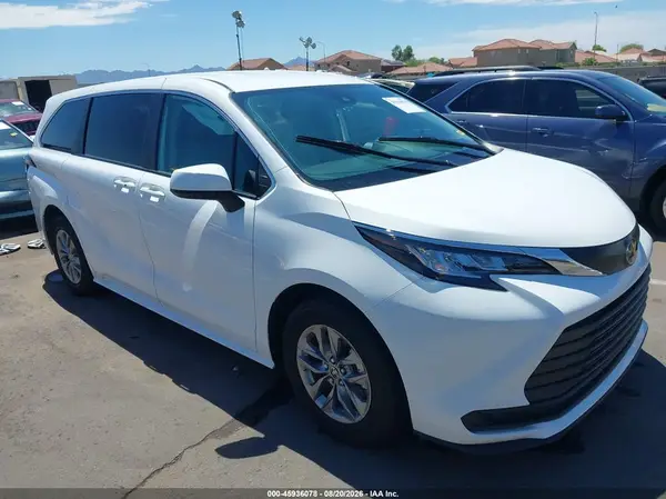 5TDKRKEC5PS177731 2023 TOYOTA SIENNA - Image 1