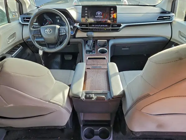 5TDKRKEC5RS184150 2024 TOYOTA SIENNA - Image 8
