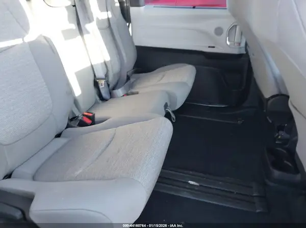 5TDKRKEC5SS225530 2025 TOYOTA SIENNA - Image 8