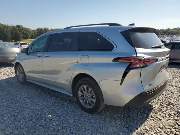 5TDKRKEC6MS003243 2021 TOYOTA SIENNA - Image 2