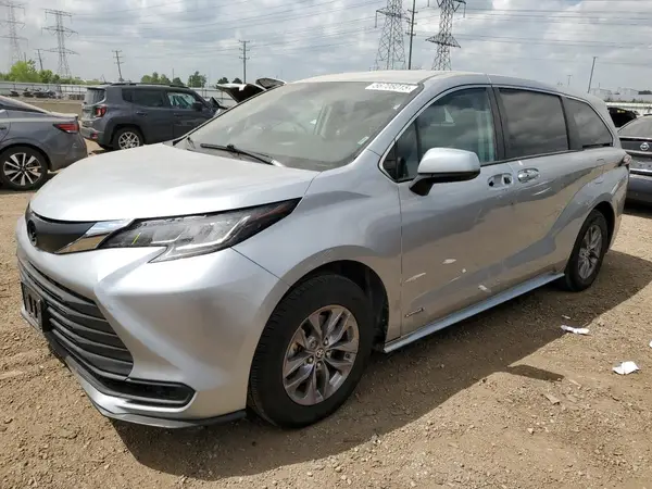 5TDKRKEC6MS018275 2021 TOYOTA SIENNA - Image 1