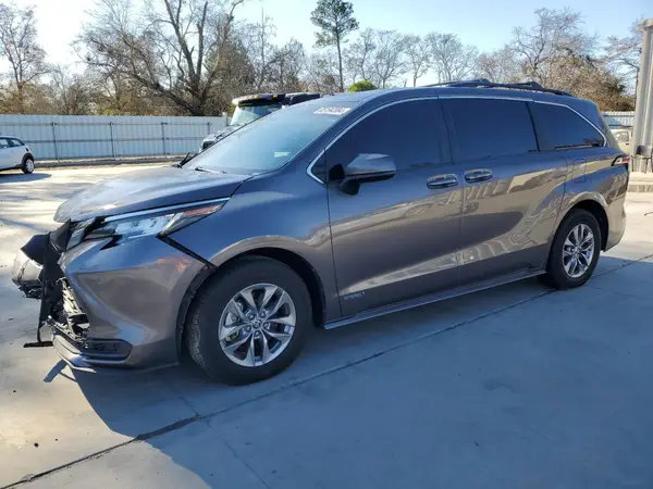 5TDKRKEC6MS026246 2021 TOYOTA SIENNA - Image 1