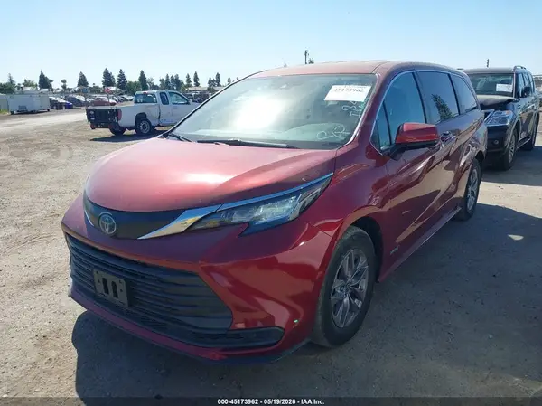 5TDKRKEC6MS044245 2021 TOYOTA SIENNA - Image 2