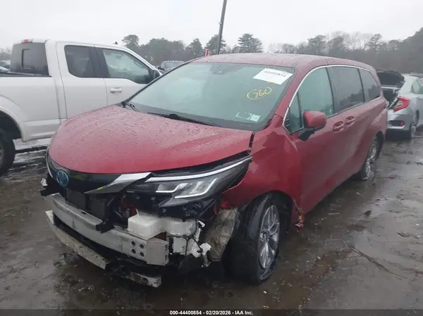 5TDKRKEC6MS046707 2021 TOYOTA SIENNA - Image 2