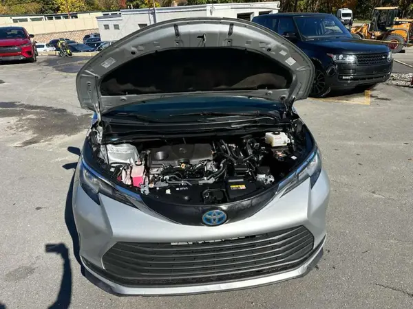 5TDKRKEC6MS063927 2021 TOYOTA SIENNA - Image 8