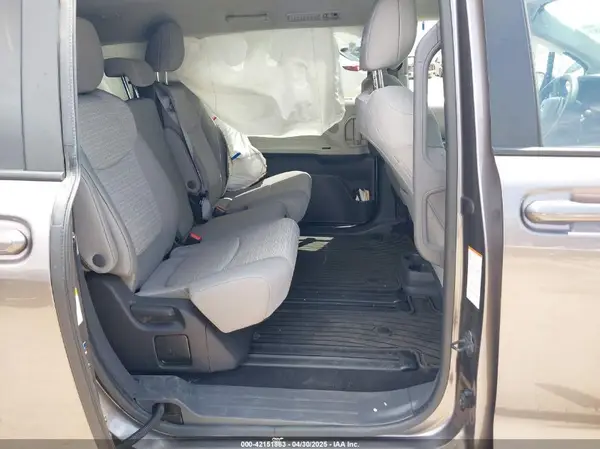 5TDKRKEC6NS106342 2022 TOYOTA SIENNA - Image 8