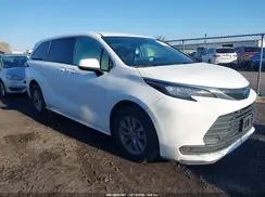 5TDKRKEC6NS110584 2022 TOYOTA SIENNA