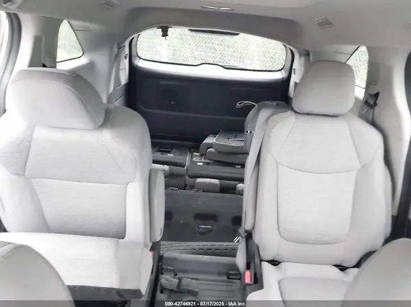 5TDKRKEC6NS111167 2022 TOYOTA SIENNA - Image 8