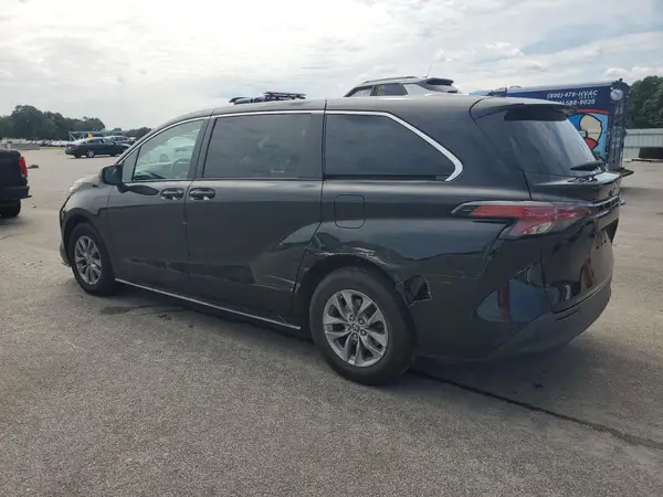 5TDKRKEC6NS117633 2022 TOYOTA SIENNA - Image 2