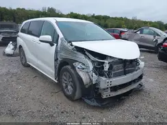 5TDKRKEC6NS122444 2022 TOYOTA SIENNA