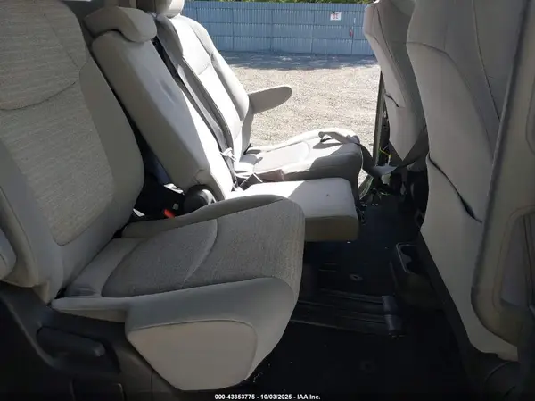 5TDKRKEC6NS130107 2022 TOYOTA SIENNA - Image 8