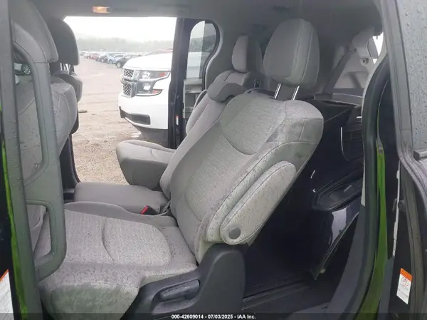 5TDKRKEC6PS167659 2023 TOYOTA SIENNA - Image 8