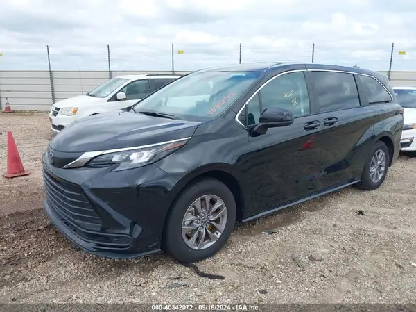 5TDKRKEC6RS189230 2024 TOYOTA SIENNA - Image 2
