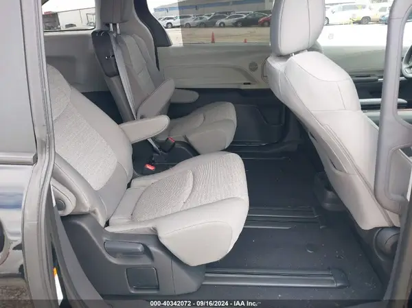 5TDKRKEC6RS189230 2024 TOYOTA SIENNA - Image 8