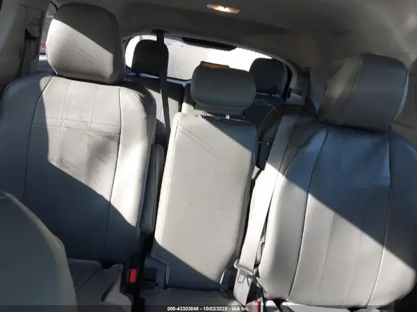 5TDKRKEC6RS211601 2024 TOYOTA SIENNA - Image 8