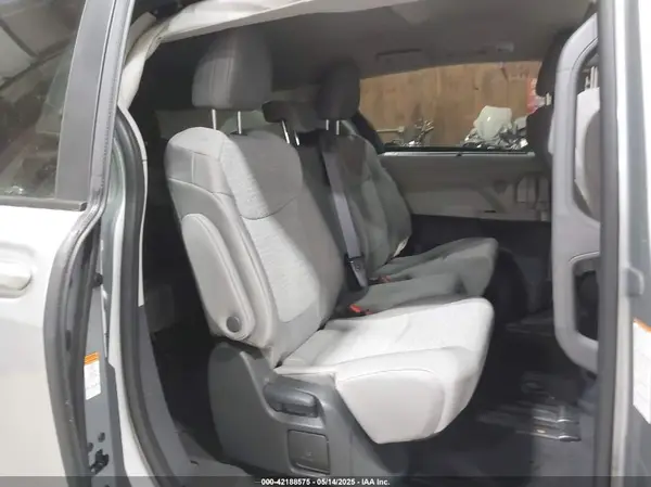 5TDKRKEC6RS216152 2024 TOYOTA SIENNA - Image 8