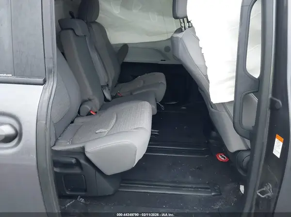 5TDKRKEC6SS225777 2025 TOYOTA SIENNA - Image 8