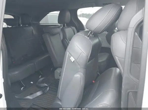 5TDKRKEC6SS239310 2025 TOYOTA SIENNA - Image 8