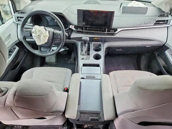 5TDKRKEC6SS240568 2025 TOYOTA SIENNA - Image 8