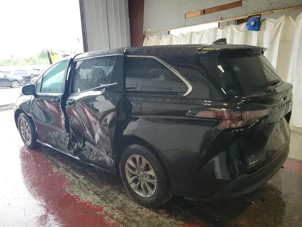 5TDKRKEC6SS243955 2025 TOYOTA SIENNA - Image 2