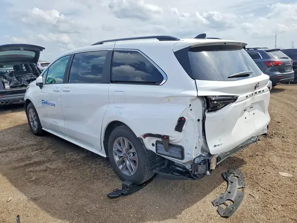 5TDKRKEC6SS271304 2025 TOYOTA SIENNA - Image 2