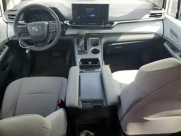 5TDKRKEC6SS271304 2025 TOYOTA SIENNA - Image 8