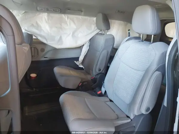 5TDKRKEC7MS003171 2021 TOYOTA SIENNA - Image 8