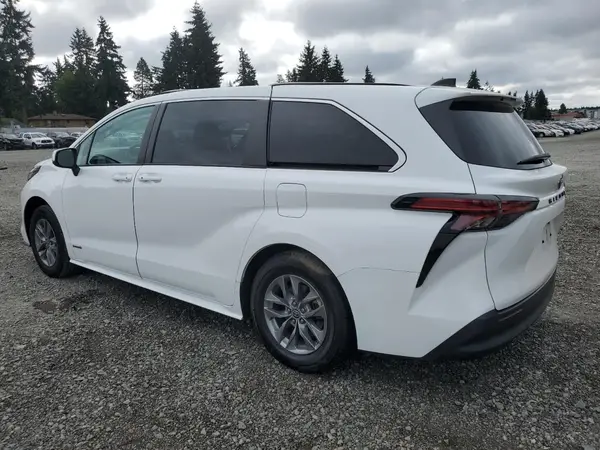 5TDKRKEC7MS003557 2021 TOYOTA SIENNA - Image 2