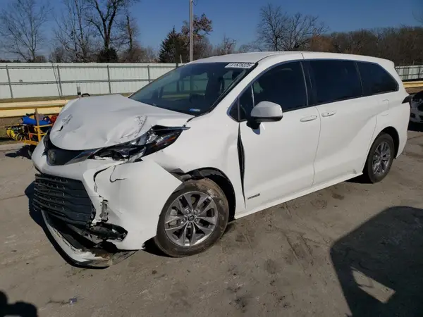 5TDKRKEC7MS013490 2021 TOYOTA SIENNA - Image 1