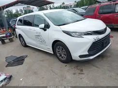 5TDKRKEC7MS045811 2021 TOYOTA SIENNA
